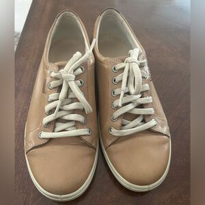 ECCO WOMEN'S SOFT 7 SNEAKER